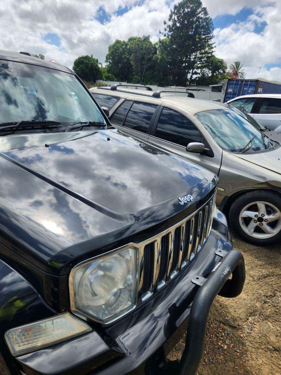 2011 JEEP CHEROKEE WAGON